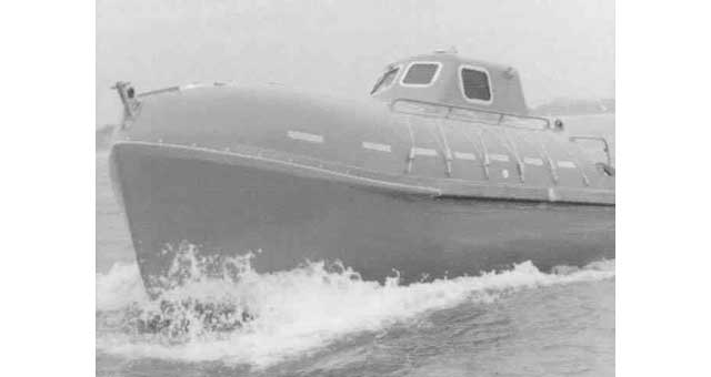 330130 LIFEBOAT TOTALLY ENCLOSED, WITH FURTHER DETAIL