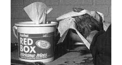 550281 WIPE HAND CLEANING RED BOX, 150'S