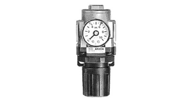 590806 AIR LINE PRESSURE REGULATOR, W/PRESSURE GAUGE PT 1/4