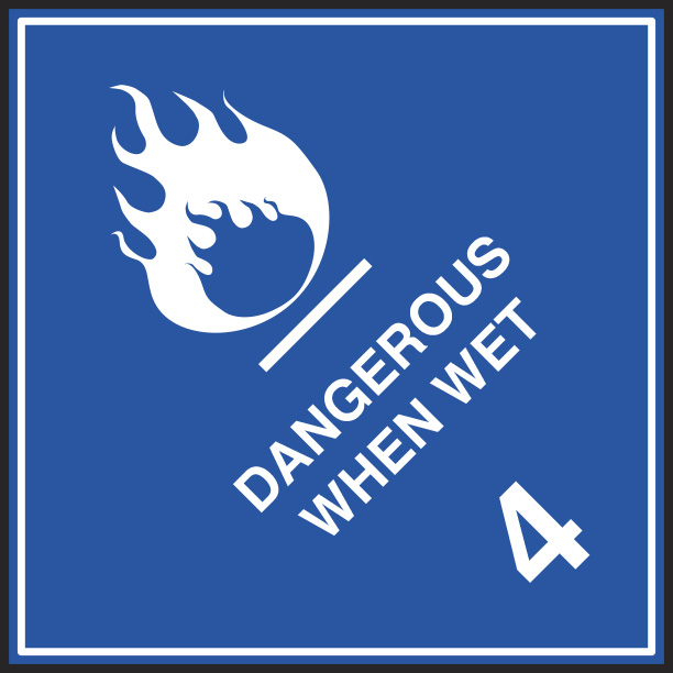Dangerous when wet (4) 250mm x 250mm
